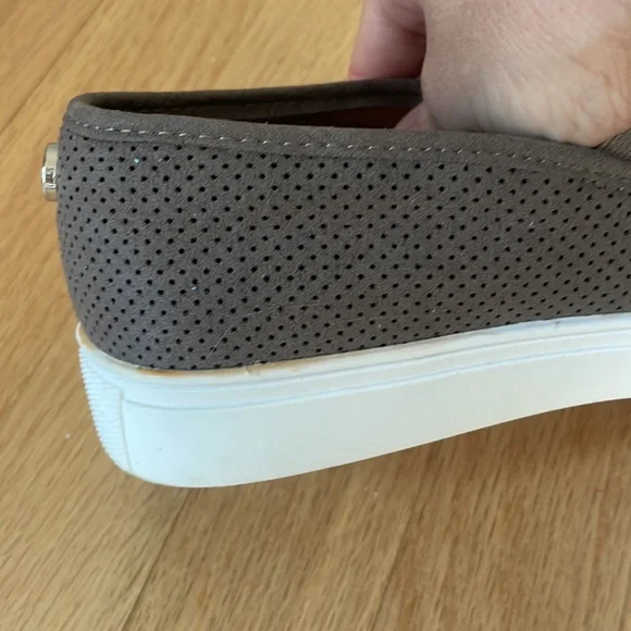 STEVE MADDEN Women’s slip sneakers, size 8 - Picture 4 of 8